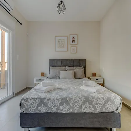 Newly Built With Garden, 400m To Kokkini Hani